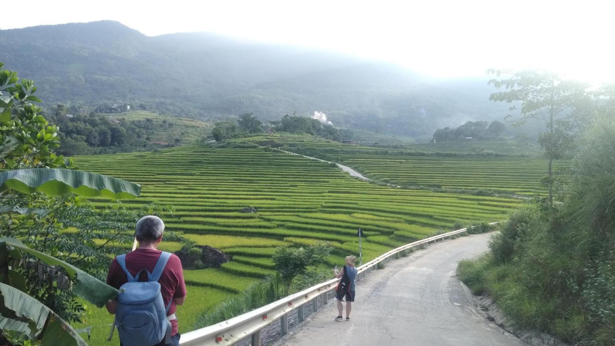Bed and Breakfast Puluong Aroma Huong Ba Thuoc Esterno foto