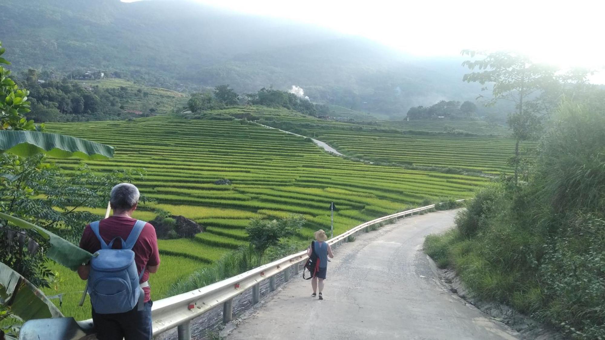 Bed and Breakfast Puluong Aroma Huong Ba Thuoc Esterno foto